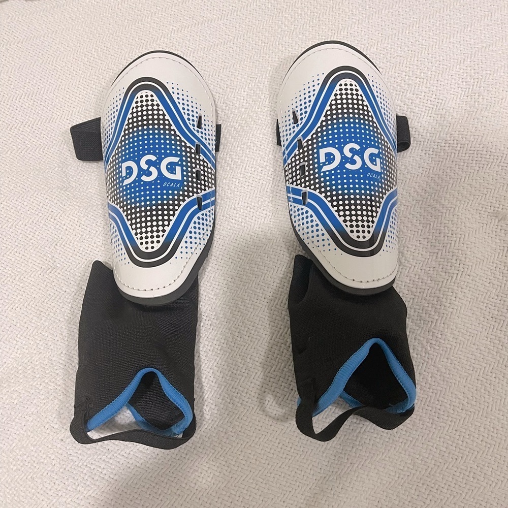 Like new shinguards